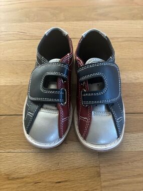 Children's Velcro Bowling Shoes in Red, Black & Silver